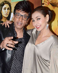 Javed Jafari and Lisa Ray