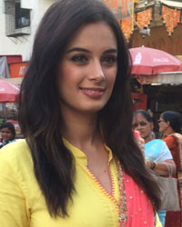 Ishqedarriyaan Cast Visits Siddhivinayak Temple