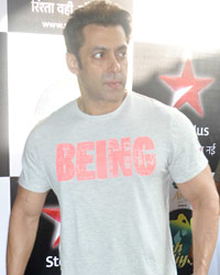 Salman Khan on the sets of Nach Baliye 6