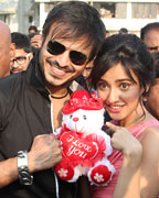 Neha Sharma and Vivek Oberoi