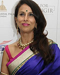 Shobhaa De