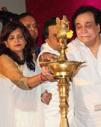 Kader Khan Awarded the Sahitya Shiromani Award