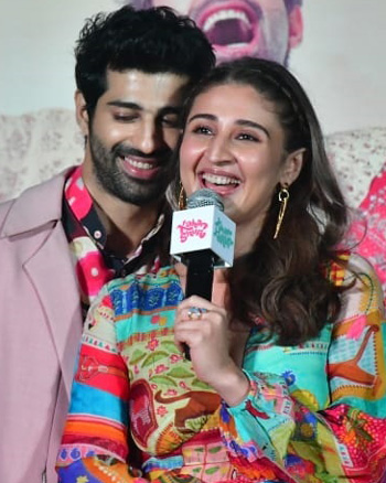 Aashim Gulati and Dhvani Bhanushali