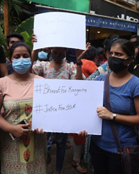 Supporters of Kangana Ranaut protest against demolition of her Mumbai office