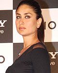 Kareena Kapoor Unveils Sony VAIO