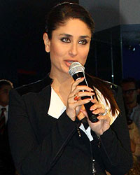 Kareena KApoor at Auto Expo 2014