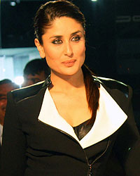 Kareena Kapoor Unveils DC Design's Tia at Auto Expo 2014