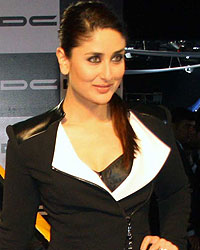 Kareena Kapoor Unveils DC Design's Tia at Auto Expo 2014