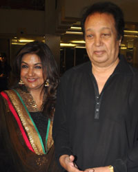 Mitali and Bhupinder Singh with Pankaj Udhas