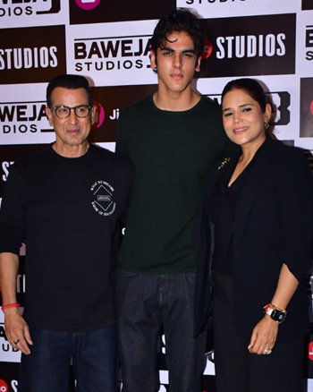 Ronit Roy, Agasthya Bose Roy and Neelam Singh