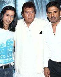 Vipinno, Vinod Khanna and Suniel Shetty