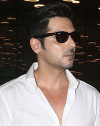 Zayed Khan