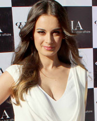 Evelyn Sharma