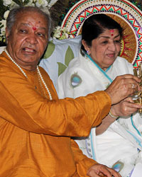 Hariprasad Chaurasia and Lata Mangeshkar