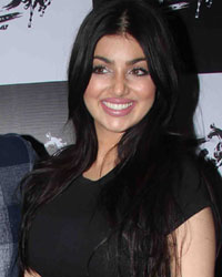 Ayesha Takia with her husband Farhan Azmi