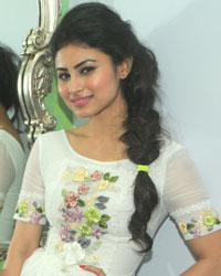 Mouni Roy