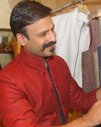 Kirti Rathore and Vivek Oberoi