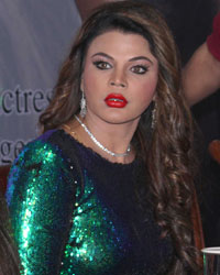 Salma Agha and Rakhi Sawant