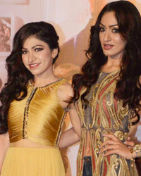 Tulsi Kumar and Khushali Kumar