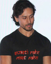 Tiger Shroff, Shhilpa Shetty and Sunanda Shetty