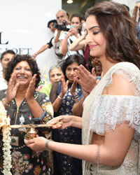 Sonam Kapoor at the launch of Style loft by Ambika Pillai