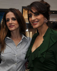 Zarine Khan, Suzanne Khan and Farah Ali Khan