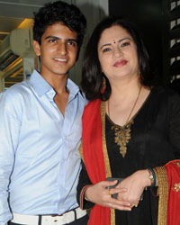 Kunika Lal with Son Karan at Lemon Salon Grand Launch