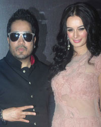 Mika Singh and Evelyn Sharma