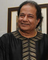 People's Arts Centre hosed a versatile live-in concert by Padmashri Anup Jalota followed by exquisite exhibition of portraits of the maestro by renowned painter Geeta Dass