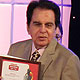 Dilip Kumar receiving the Jeevan Lokmat  Gaurav Award from President Pratibha Patil