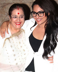 Poonam Sinha and Sonakshi Sinha