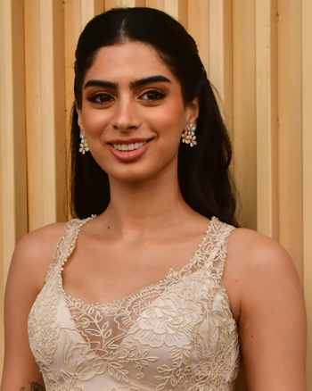 Khushi Kapoor