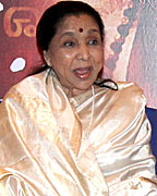 Asha Bhosle and Sachin Tendulkar