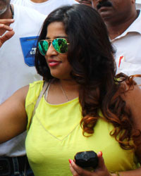 RJ Malishka and Sunil Shetty