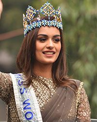 Manushi Chillar