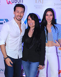 Tiger Shroff, Ayesha Shroff and Krishna Shroff