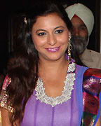 Meri Shaadi Karao Premiere