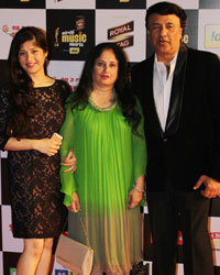 Anu Malik with his wife and daughter