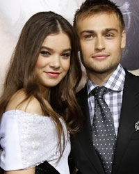 Cast members Douglas Booth and Hailee Steinfeld (L) pose at the premiere of 'Romeo and Juliet' in Los Angeles, California