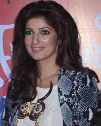 Akshay Kumar, Aarav, Twinkle Khanna and Rinke Khanna