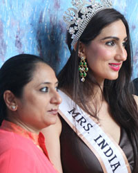 Manveen Ghai,Bir Kaur Dhillon, Rose Khaira and Gavie Chahal