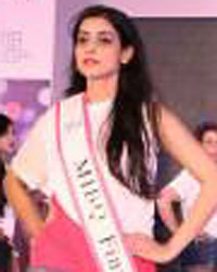 Mrs India Beauty Queen 2014