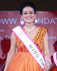 Mrs India Beauty Queen 2015