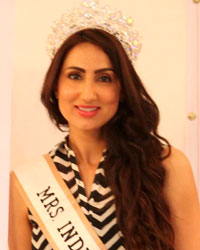 Mrs India Beauty Queen Press Meet