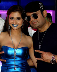 Mrunal Jain , Harshda Patil and DJ Sheizwood