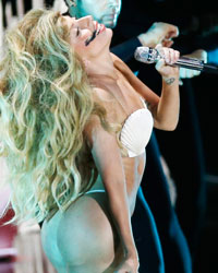 Lady Gaga performs Applause during the 2013 MTV Video Music Awards in New York