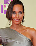 Singer Alicia Keys arrives for the 2012 MTV Video Music Awards in Los Angeles