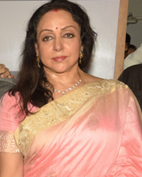 Dharmendra, Utkarsh, Anil Sharma and Hema Malini