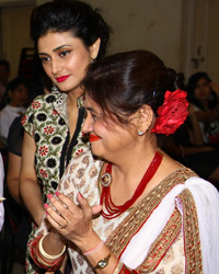 Anup Jalota, Ragini Khanna and Kaamini Khanna