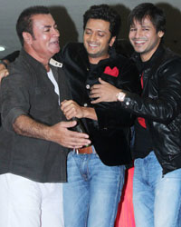 Pradeep Rawat, Vivek Oberoi and Ritesh Deshmukh